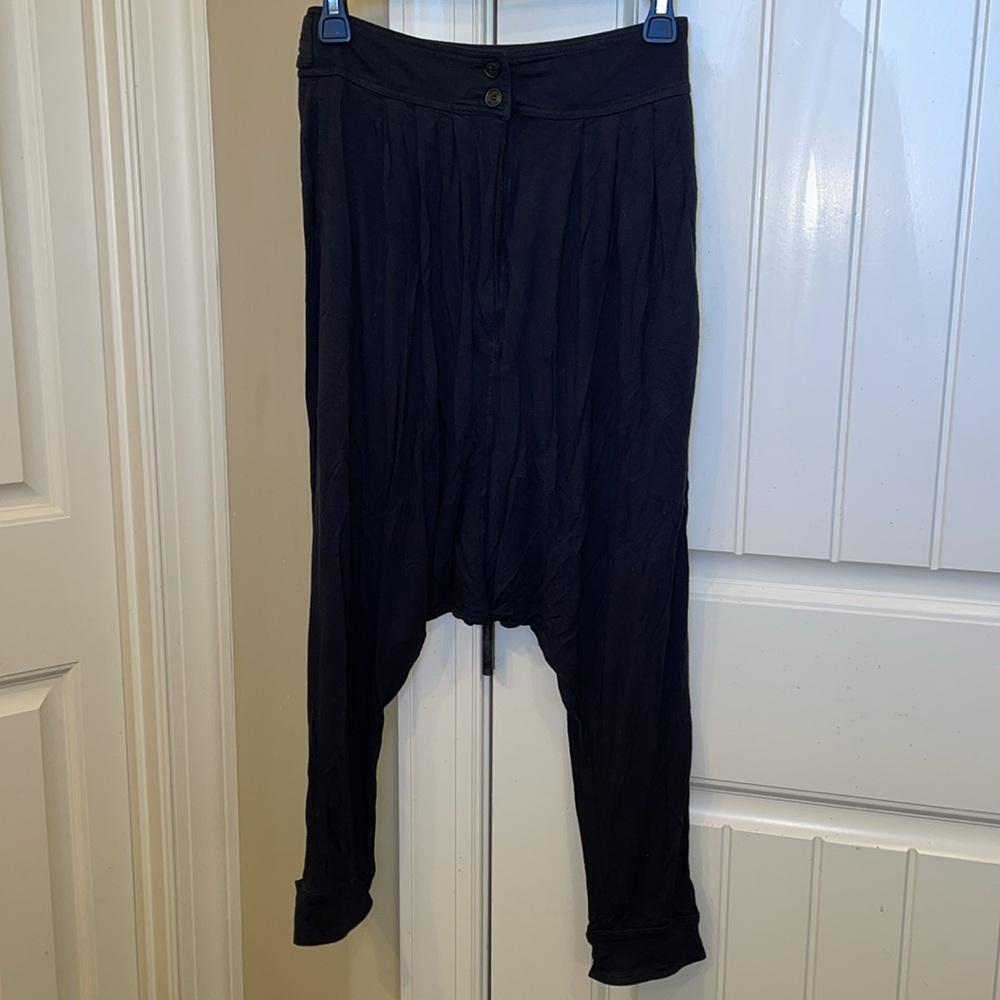 Black Women's Cropped Pants